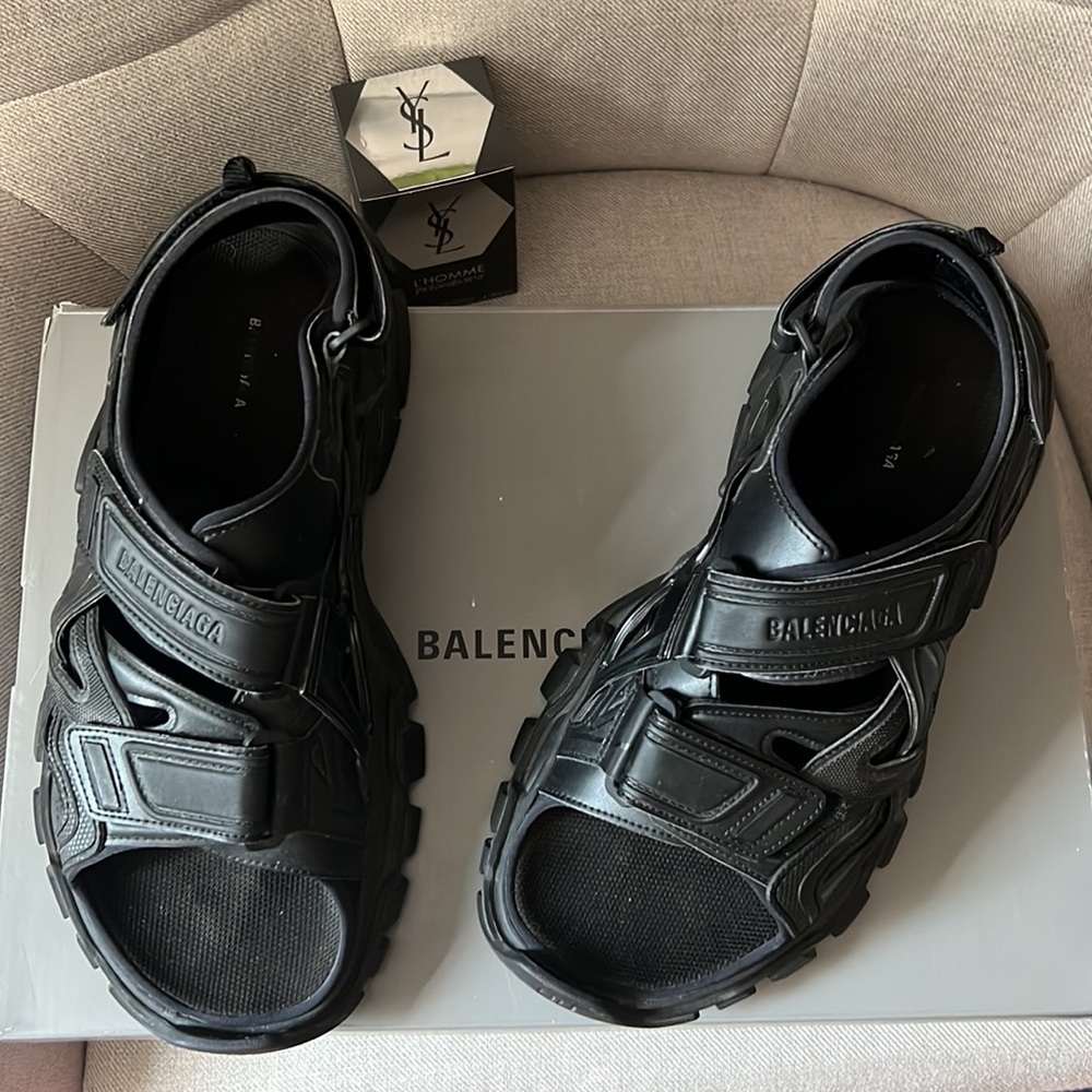 Balenciaga Strap Sandal - Picture 4 of 4